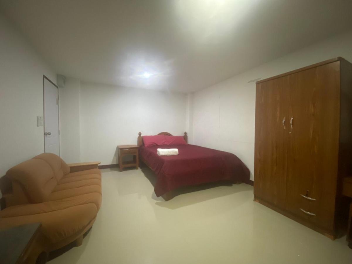 Oyo 1135 Triple A Residence Чиангмай Екстериор снимка