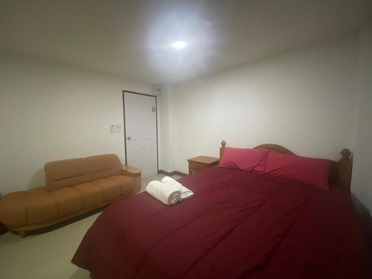 Oyo 1135 Triple A Residence Чиангмай Екстериор снимка