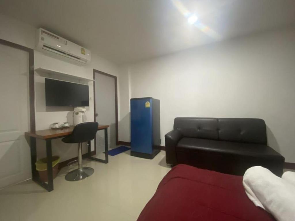 Oyo 1135 Triple A Residence Чиангмай Екстериор снимка