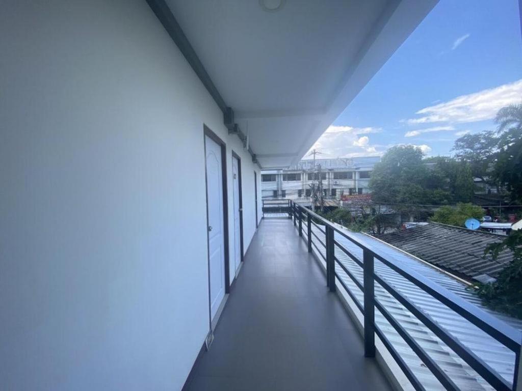 Oyo 1135 Triple A Residence Чиангмай Екстериор снимка