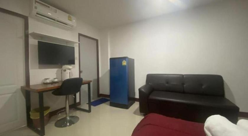 Oyo 1135 Triple A Residence Чиангмай Екстериор снимка